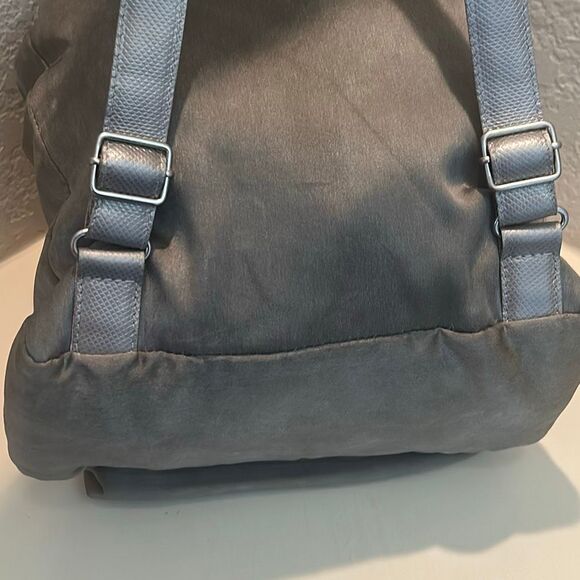 Vintage Bottega Veneta Drawstring Flap Backpack Gray Travel Slouchy Casual 90s main image 11